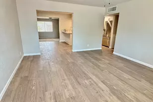 1214 E Las Palmaritas Dr, Phoenix, AZ 85020 - Photo 14