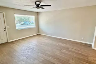 1214 E Las Palmaritas Dr, Phoenix, AZ 85020 - Photo 10