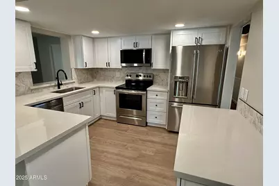 1214 E Las Palmaritas Drive, Phoenix, AZ 85020 - Photo 2