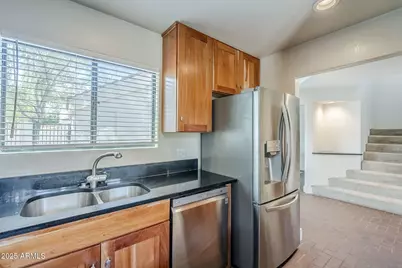 4225 N 21st Street #22, Phoenix, AZ 85016 - Photo 4