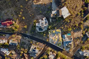 1709 E Hatcher Dr, Phoenix, AZ 85020 - Photo 1