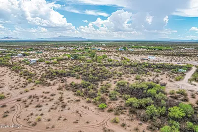 17847 W Husker Lane W, Marana, AZ 85653 - Photo 16