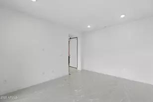 2121 W Sonoran Desert Dr, Phoenix, AZ 85085 - Photo 26