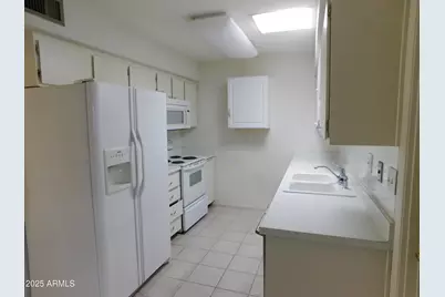 13050 N 100th Avenue, Sun City, AZ 85351 - Photo 4