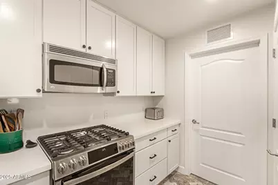 16 W Encanto Boulevard #415, Phoenix, AZ 85003 - Photo 10