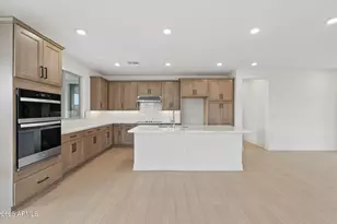 2121 W Sonoran Desert Dr, Phoenix, AZ 85085 - Photo 8