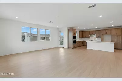 2121 W Sonoran Desert Drive #70, Phoenix, AZ 85085 - Photo 14