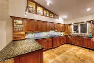 5664 S Equestrian Pl, Hereford, AZ 85615 - Photo 8