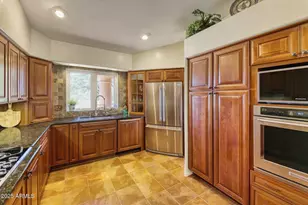 5664 S Equestrian Pl, Hereford, AZ 85615 - Photo 10