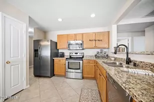 16202 W Caribbean Ln, Surprise, AZ 85379 - Photo 8