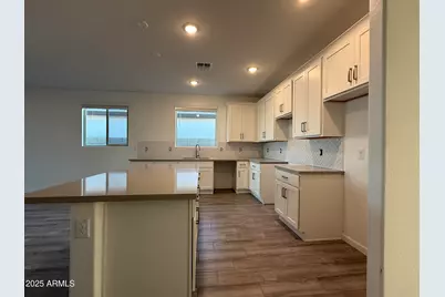 4623 S 95th Drive, Tolleson, AZ 85353 - Photo 14