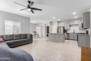 334 W Kona Dr, Casa Grande, AZ 85122 - Photo 4