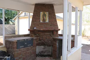 1913 N 22nd Pl, Phoenix, AZ 85006 - Photo 30