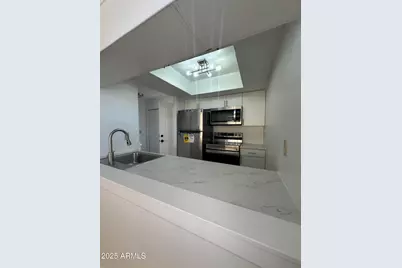 12231 N 21st Avenue #1, Phoenix, AZ 85029 - Photo 8