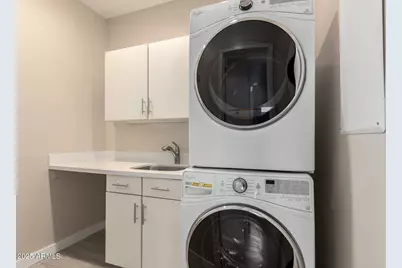 325 E Coronado Road #10, Phoenix, AZ 85004 - Photo 28