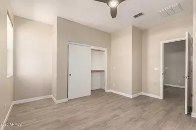325 E Coronado Road #10, Phoenix, AZ 85004 - Photo 18