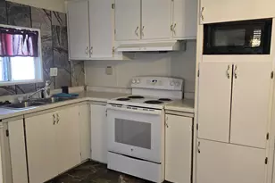 10201 N 99th Ave, Peoria, AZ 85345 - Photo 8