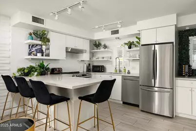 7601 E 2nd Street #20, Scottsdale, AZ 85251 - Photo 2