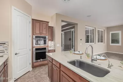 20584 W Hillcrest Boulevard, Buckeye, AZ 85396 - Photo 18