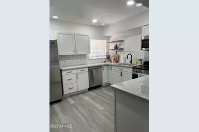 353 E Thomas Road #C104, Phoenix, AZ 85012 - Photo 1