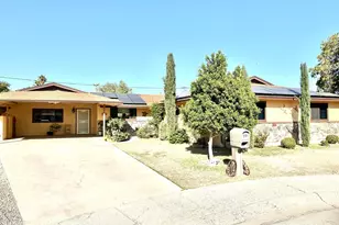 404 E Paseo De Isabella, Casa Grande, AZ 85122 - Photo 2