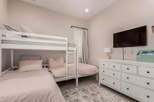 2830 E Crest Ln, Phoenix, AZ 85050 - Photo 22