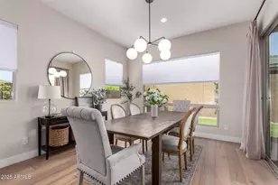 2830 E Crest Ln, Phoenix, AZ 85050 - Photo 12