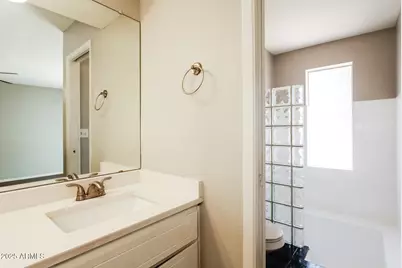 7616 N 44th Drive, Glendale, AZ 85301 - Photo 18
