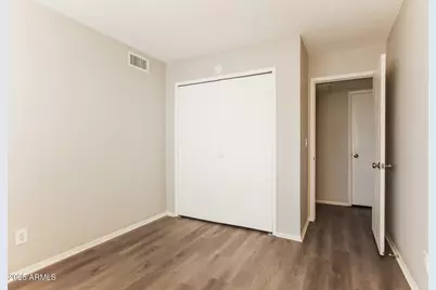 7616 N 44th Drive, Glendale, AZ 85301 - Photo 14