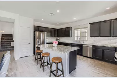 14253 W Buckskin Trail, Surprise, AZ 85387 - Photo 8