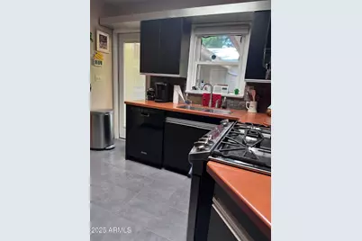 22 E 15th Street E, Tempe, AZ 85281 - Photo 40