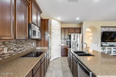 31089 N 136th Drive, Peoria, AZ 85383 - Photo 18