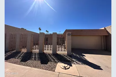 13636 N Del Webb Boulevard, Sun City, AZ 85351 - Photo 1
