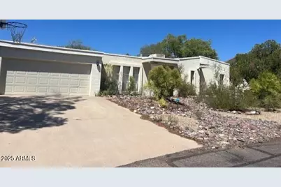 1155 E Village Circle Drive N, Phoenix, AZ 85022 - Photo 1