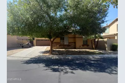 3947 W Roundabout Circle, Chandler, AZ 85226 - Photo 2