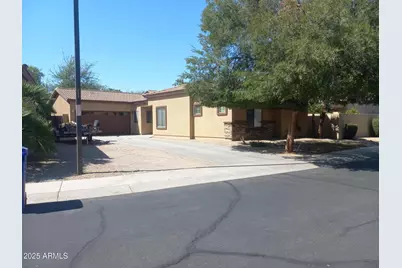 3947 W Roundabout Circle, Chandler, AZ 85226 - Photo 4