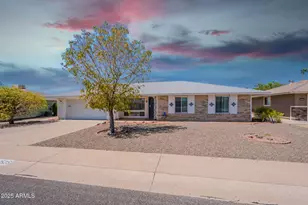 9525 W Cedar Hill Cir, Sun City, AZ 85351 - Photo 2