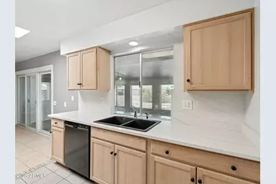 9525 W Cedar Hill Circle, Sun City, AZ 85351 - Photo 12