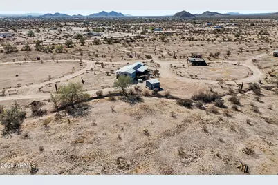 50525 W Whirly Bird Road, Maricopa, AZ 85139 - Photo 18
