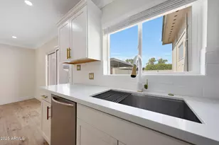 8238 E Keim Dr, Scottsdale, AZ 85250 - Photo 8