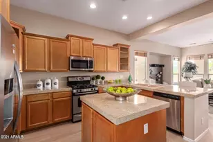 28110 N 123rd Ln, Peoria, AZ 85383 - Photo 4