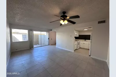 2690 N 43rd Avenue #Apt C, Phoenix, AZ 85009 - Photo 4