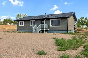 1955 W 9th St, Saint Johns, AZ 85936 - Photo 1