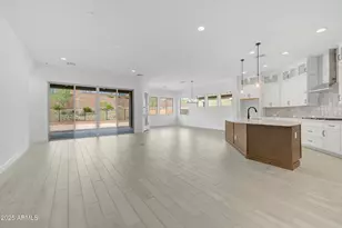 32450 N 134th Ln, Peoria, AZ 85383 - Photo 2