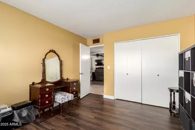 815 E Coral Gables Drive, Phoenix, AZ 85022 - Photo 34