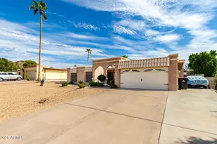 815 E Coral Gables Dr, Phoenix, AZ 85022 - Photo 4