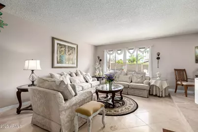 815 E Coral Gables Drive, Phoenix, AZ 85022 - Photo 10