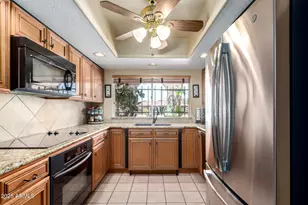 815 E Coral Gables Dr, Phoenix, AZ 85022 - Photo 18