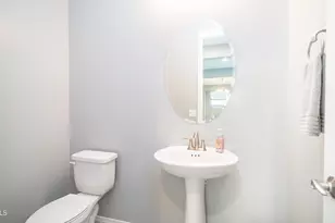 22477 N 95th Dr, Peoria, AZ 85383 - Photo 16