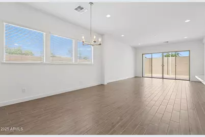 19432 W San Juan Avenue, Litchfield Park, AZ 85340 - Photo 8